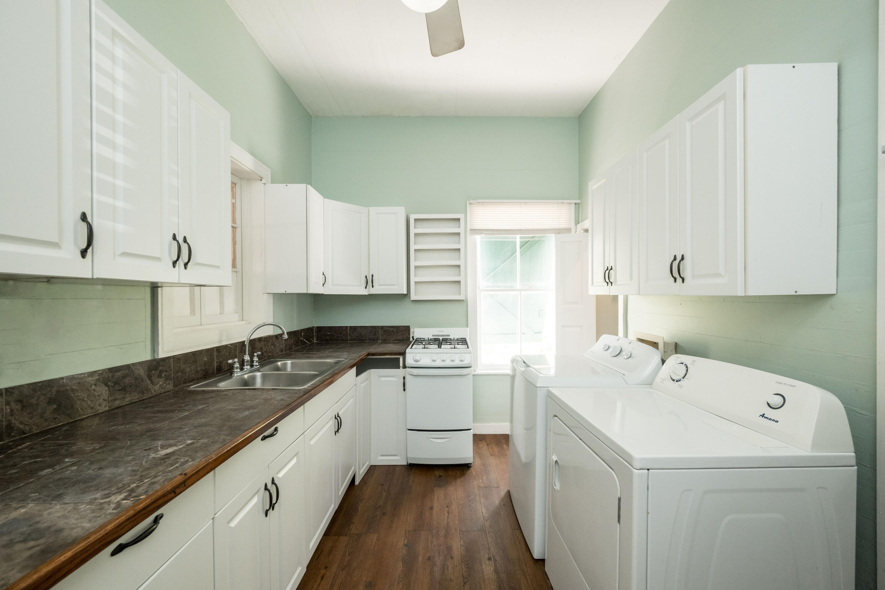 602 Southard Street Property Photo 21