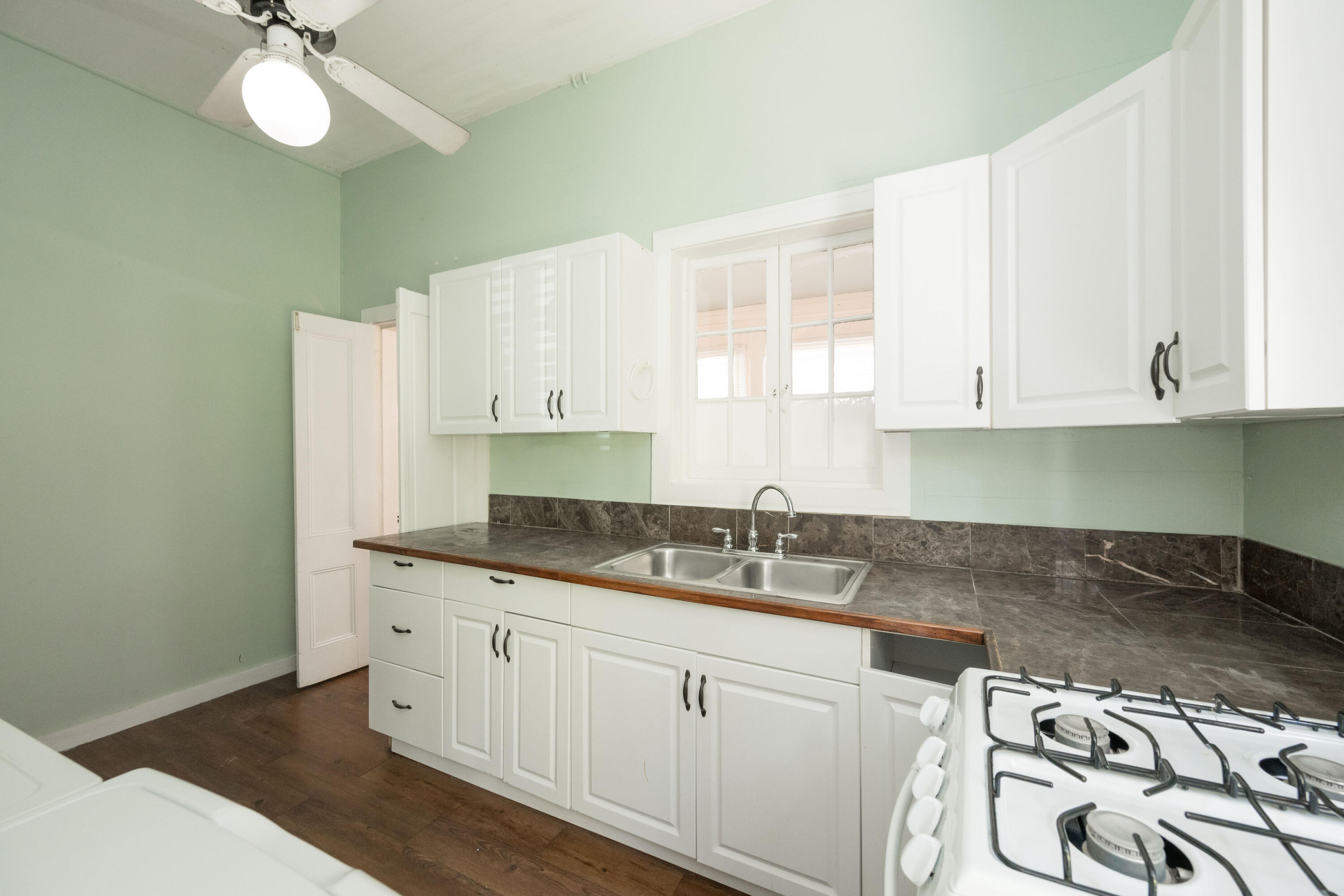 602 Southard Street Property Photo 22