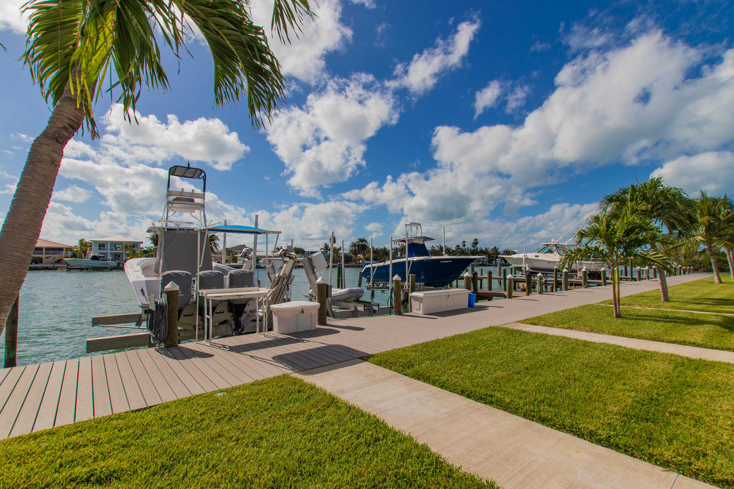 95 Coco Plum Drive, 2b Property Photo 6