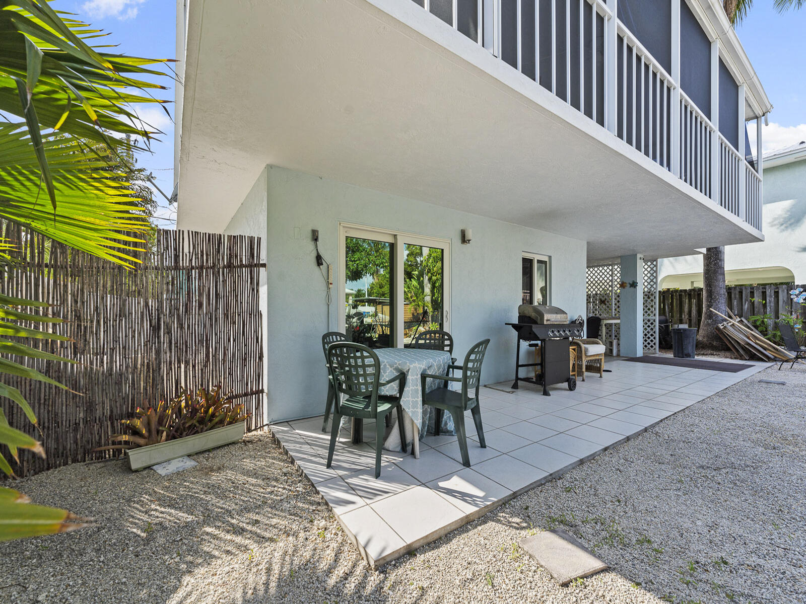 208 S Coconut Palm Boulevard Property Photo 6