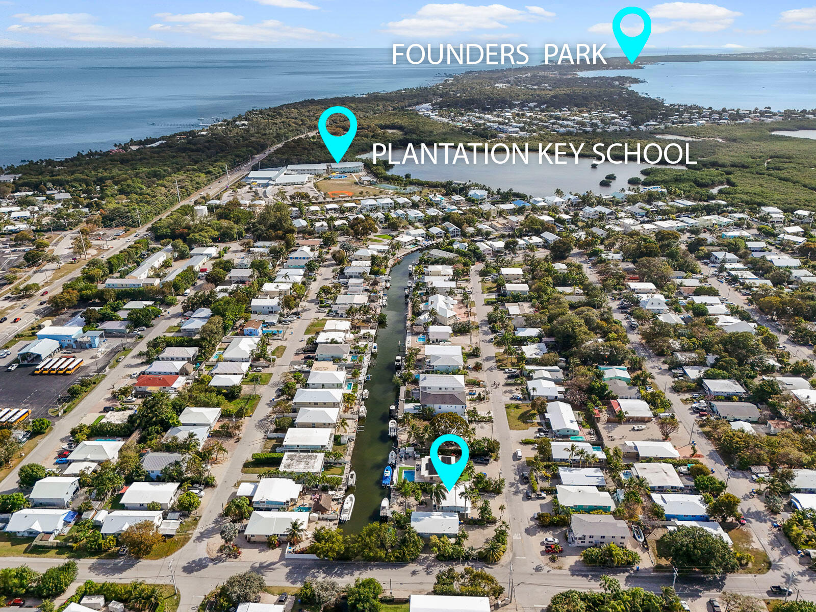 208 S Coconut Palm Boulevard Property Photo 12