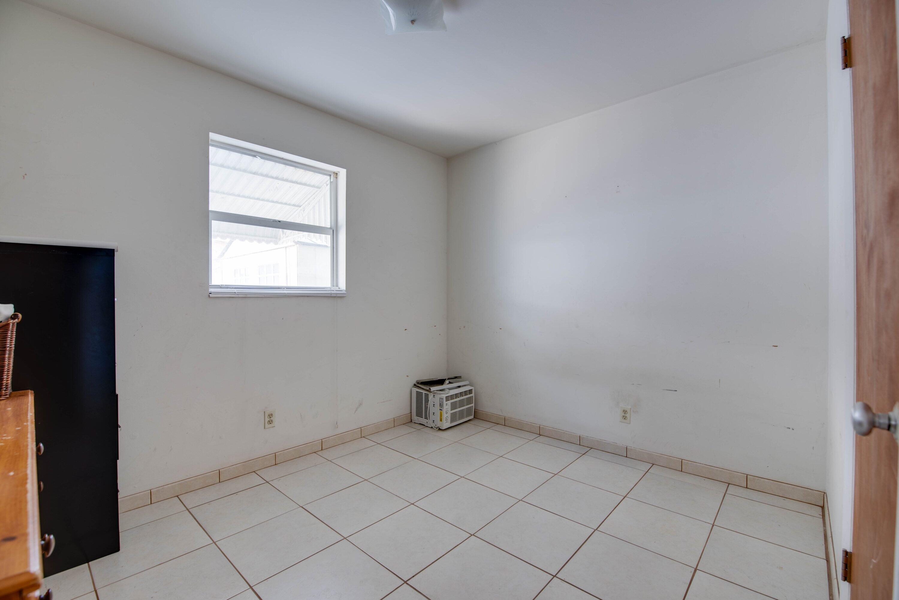 317 Cross Street Property Photo 13