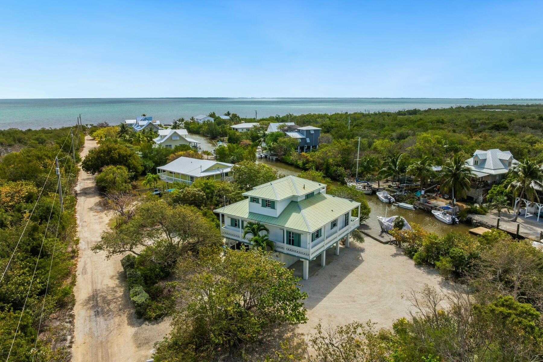 32734 Bimini Lane Property Photo 2