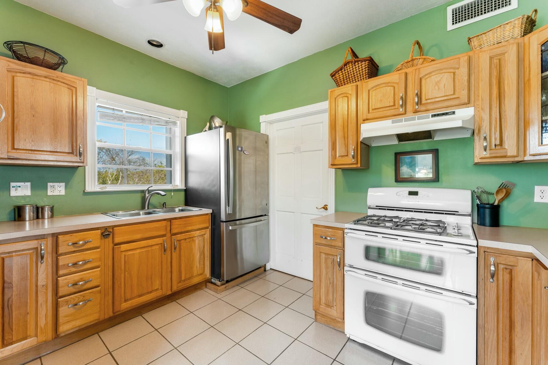 32734 Bimini Lane Property Photo 17
