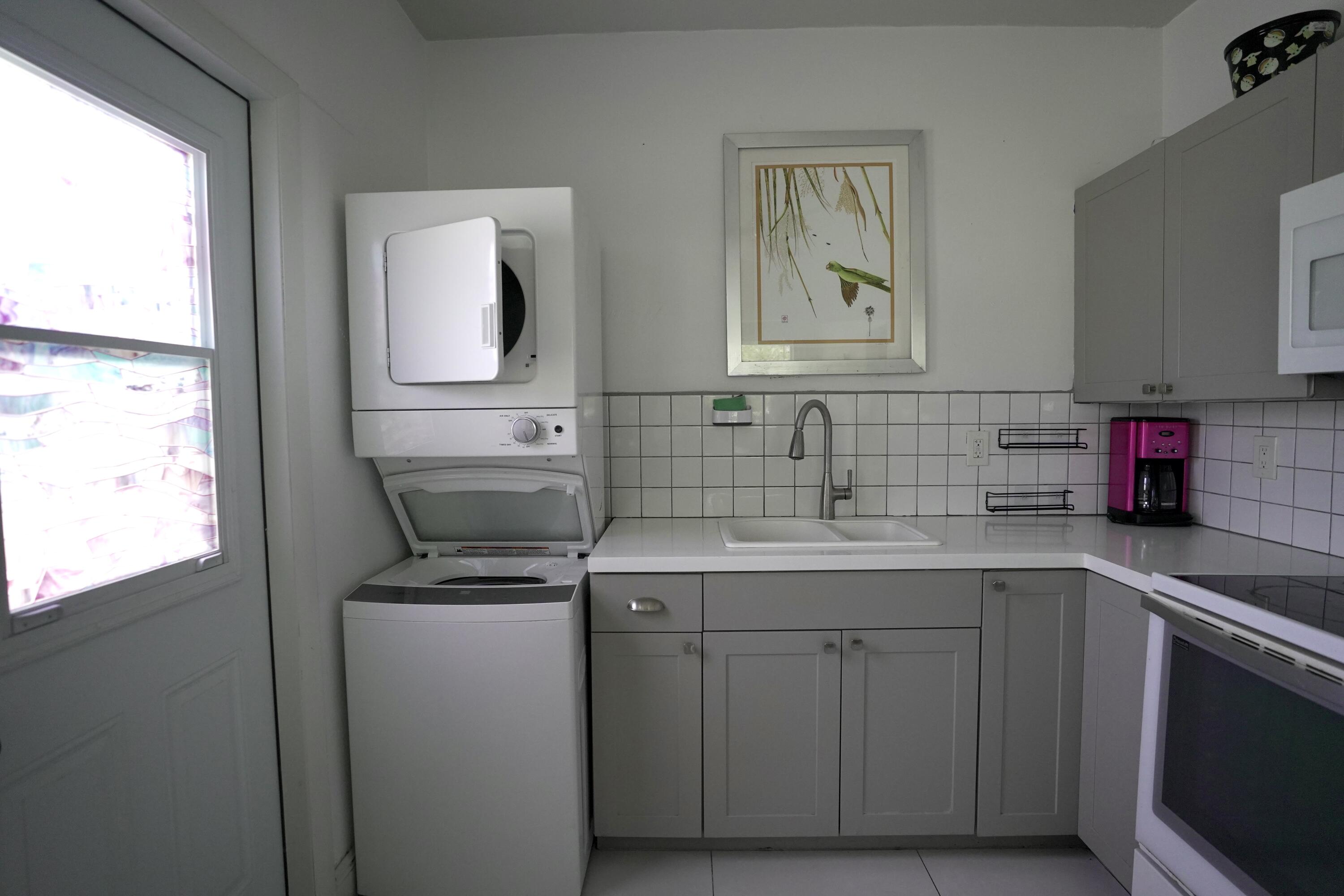 2513 Staples Avenue Property Photo 24