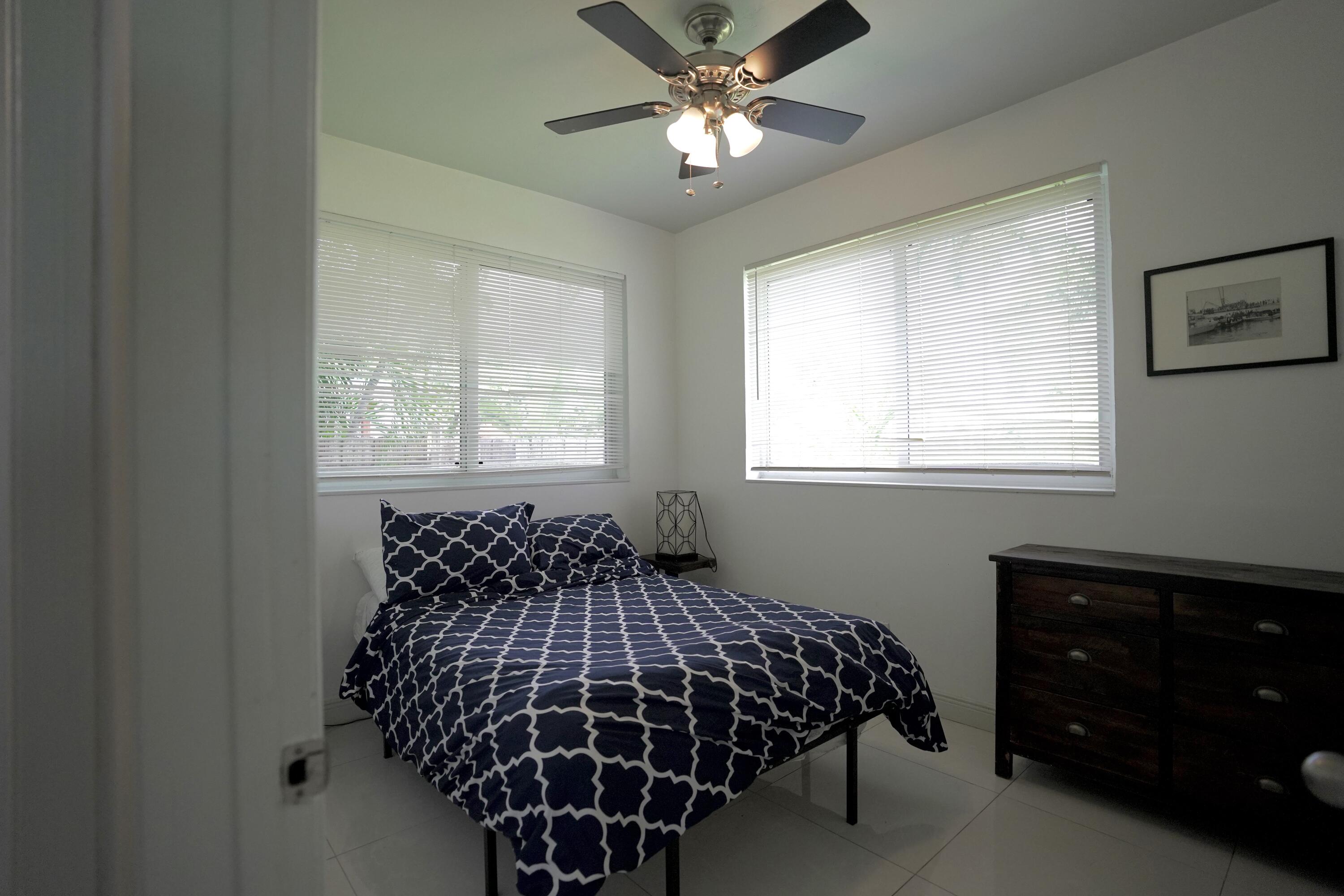 2513 Staples Avenue Property Photo 28