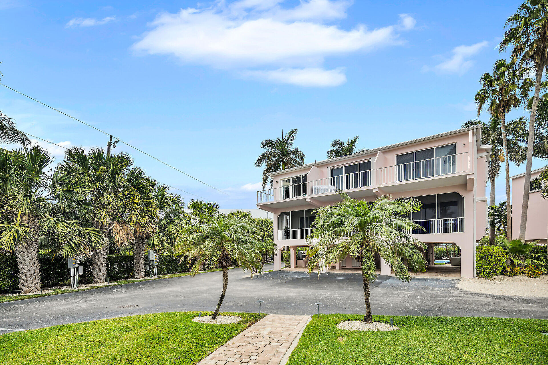 117 Coco Plum Drive, 9 Property Photo 6