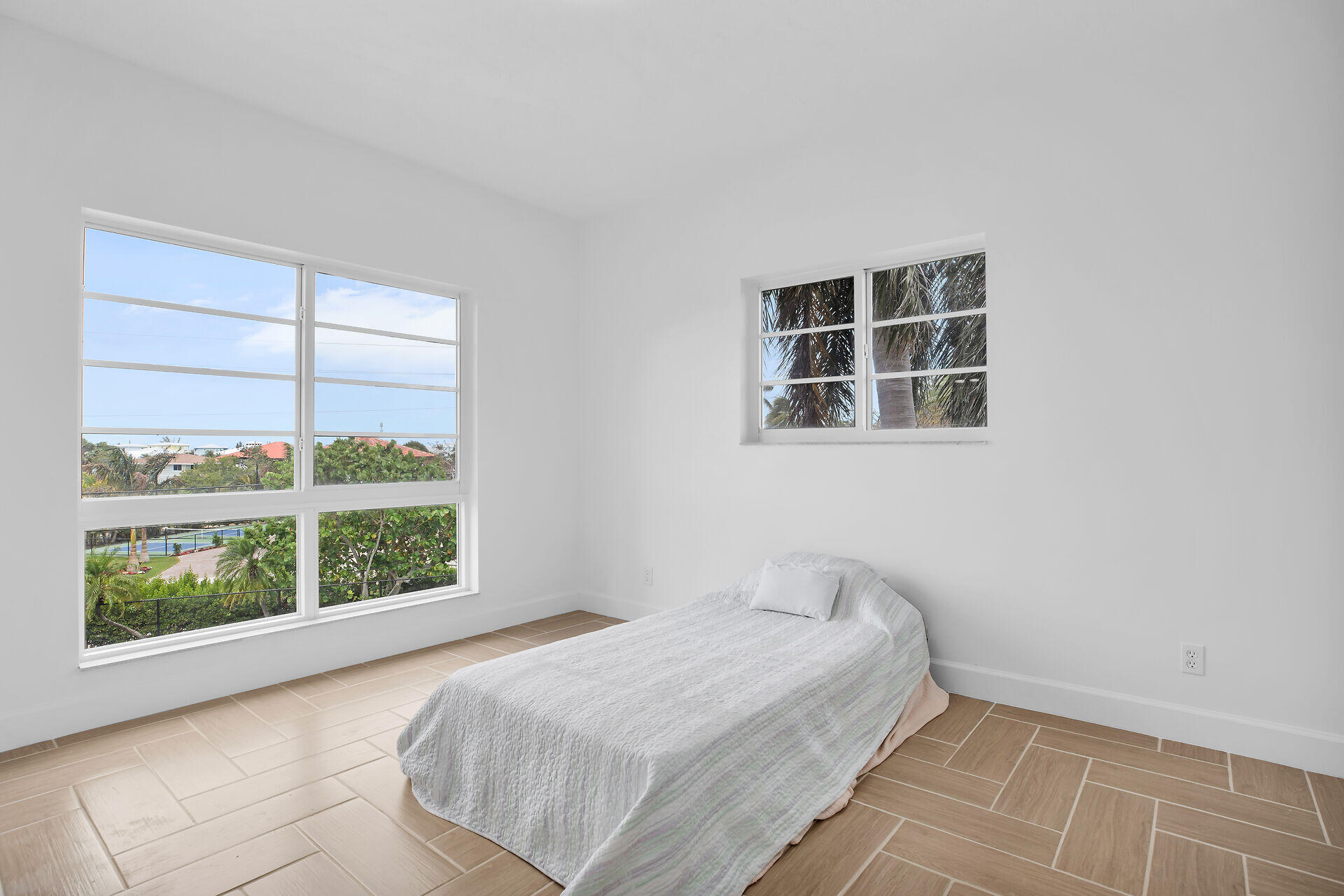 117 Coco Plum Drive, 9 Property Photo 33