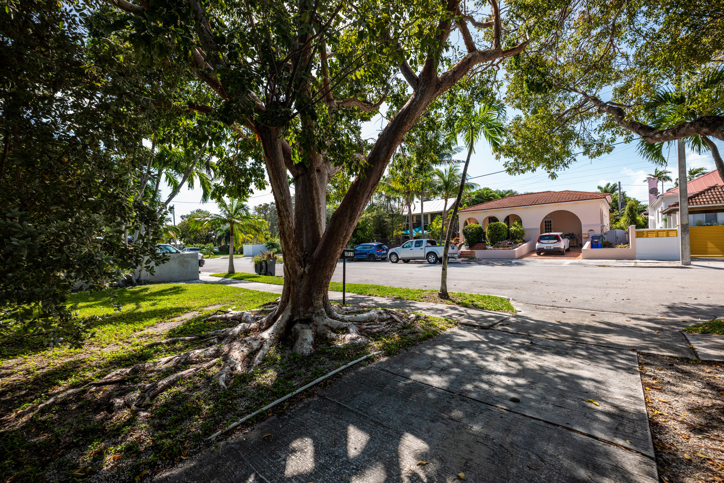 3711 Eagle Avenue Property Photo 3