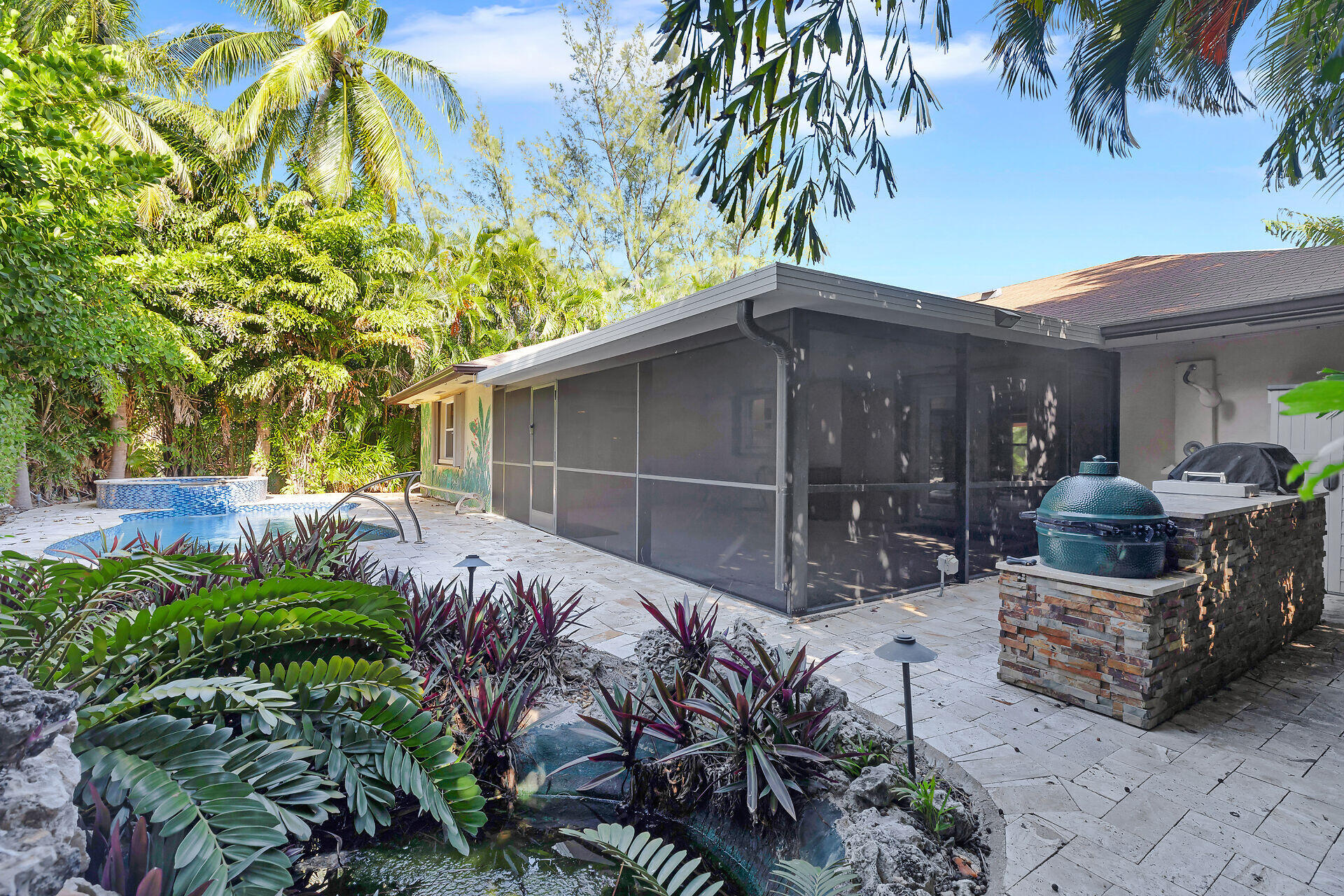 115 N Bahama Drive Property Photo 30