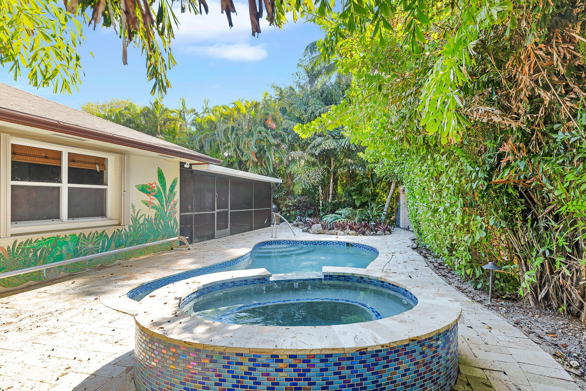 115 N Bahama Drive Property Photo 35