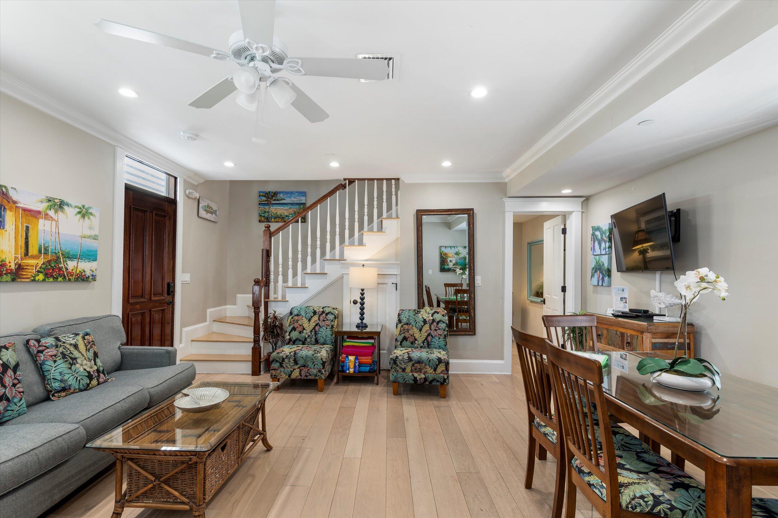 421 - 423 Simonton Street Property Photo 17