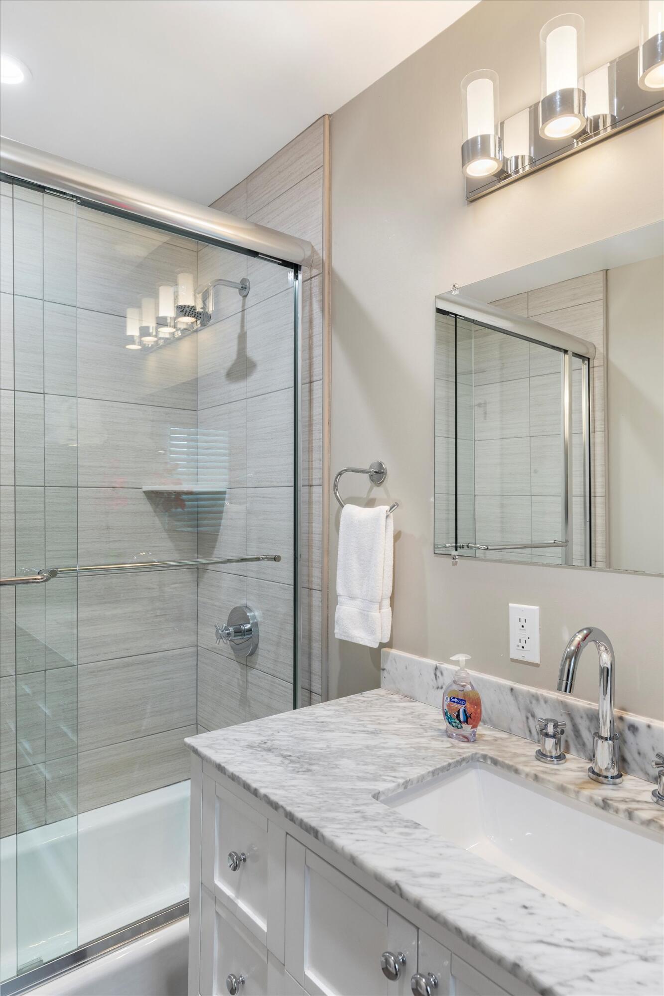 421 - 423 Simonton Street Property Photo 35