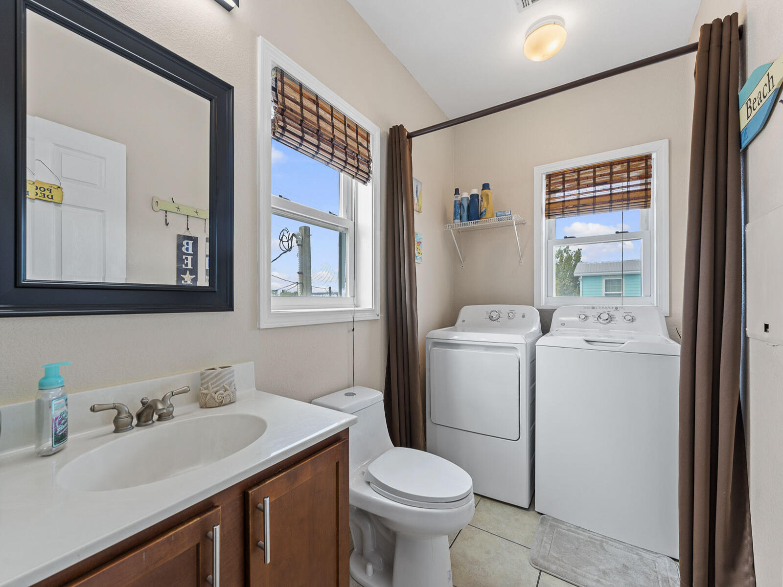 215 Allen Avenue Property Photo 6