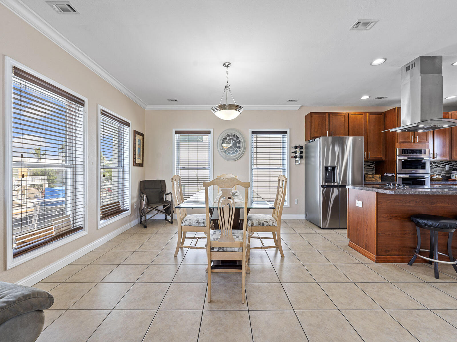 215 Allen Avenue Property Photo 8