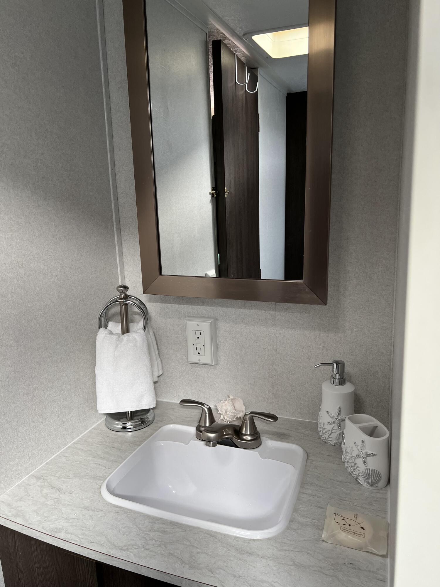 325 Calusa Street, 478 Property Photo 6