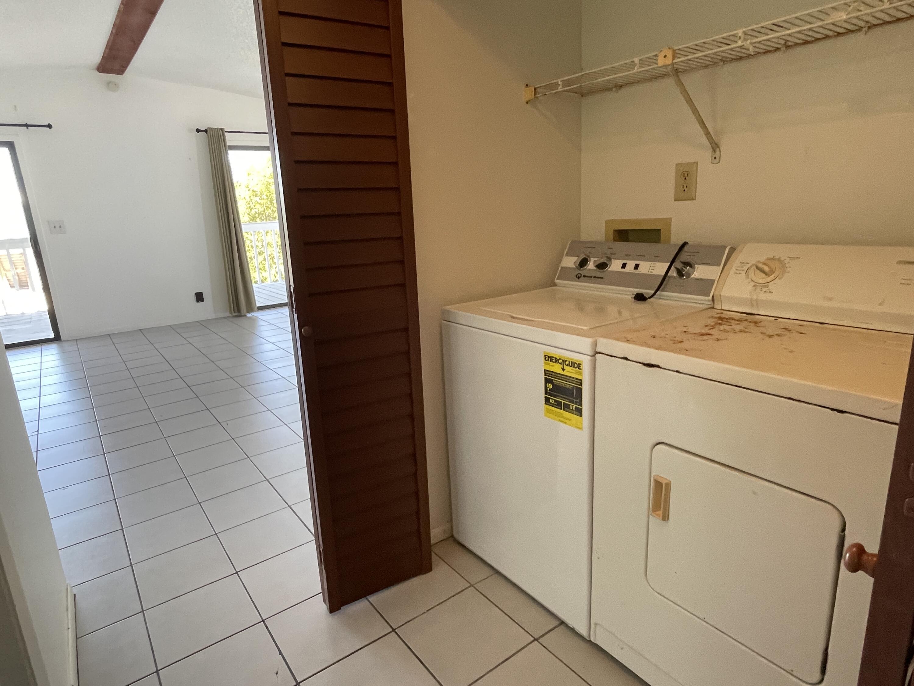538 Powell Avenue Property Photo 14