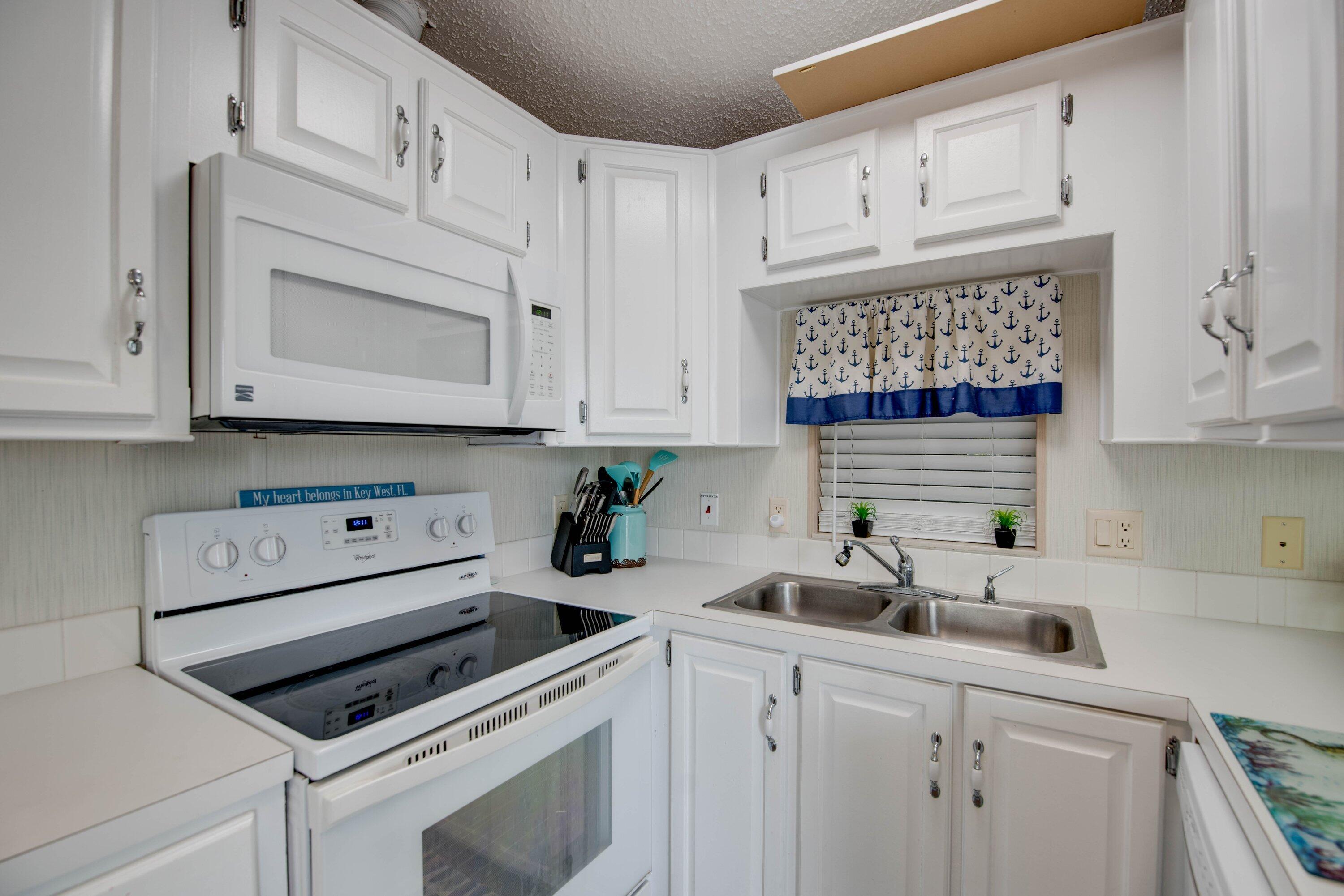 701 Spanish Main Drive, 145 Property Photo 5