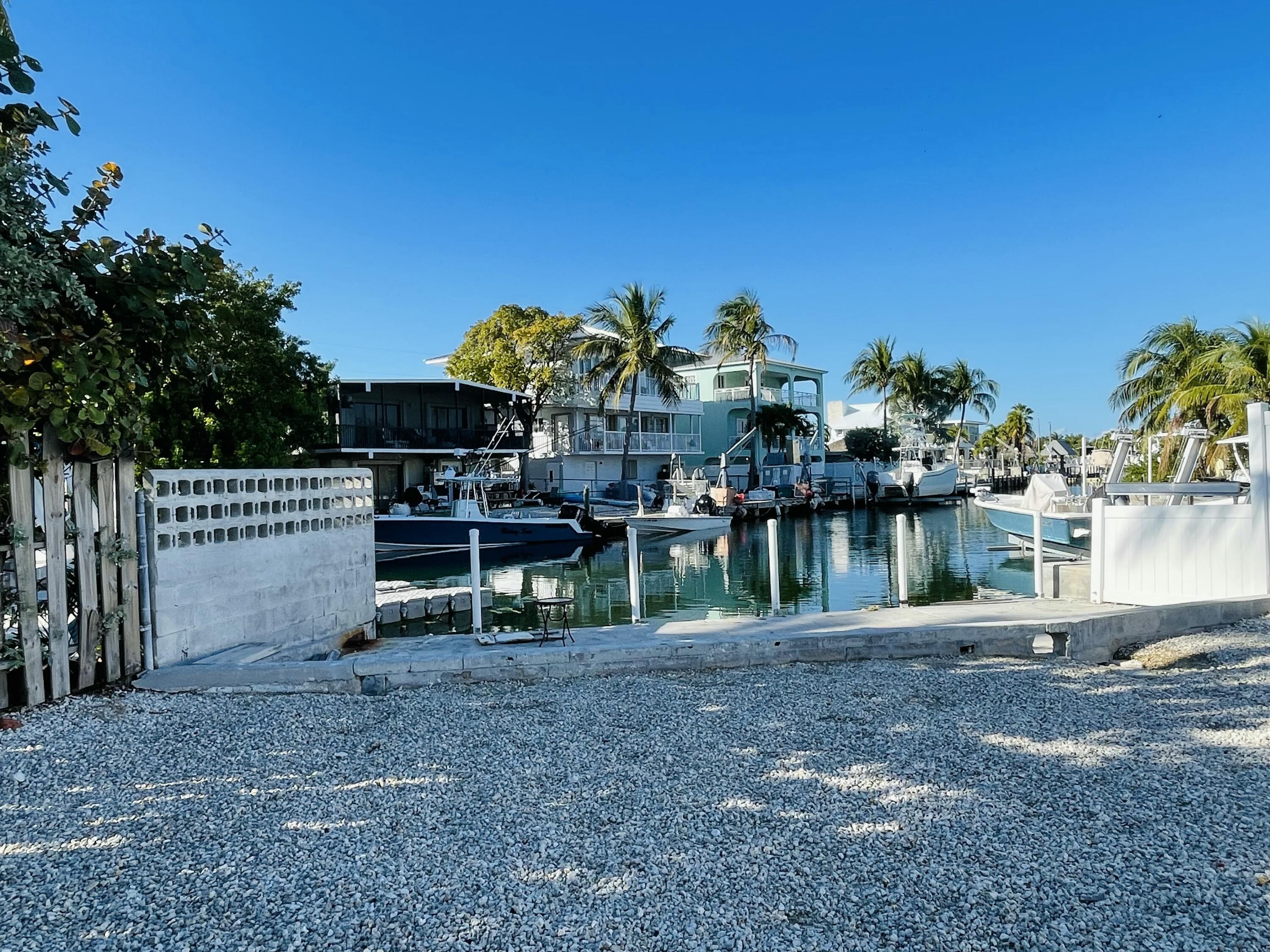 195 Gardenia Street, 6 Property Photo 13