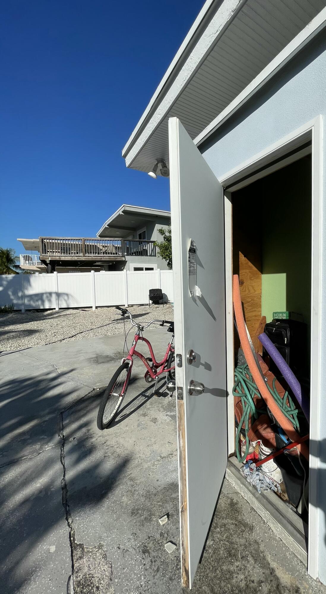 195 Gardenia Street, 6 Property Photo 22