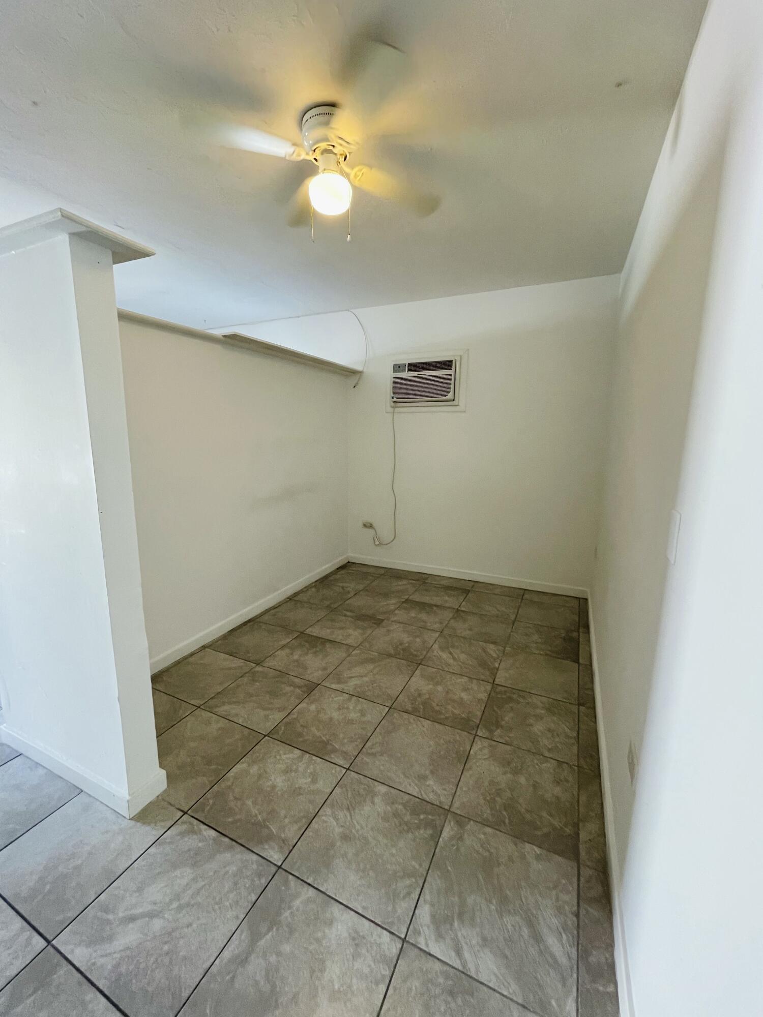 195 Gardenia Street, 6 Property Photo 34