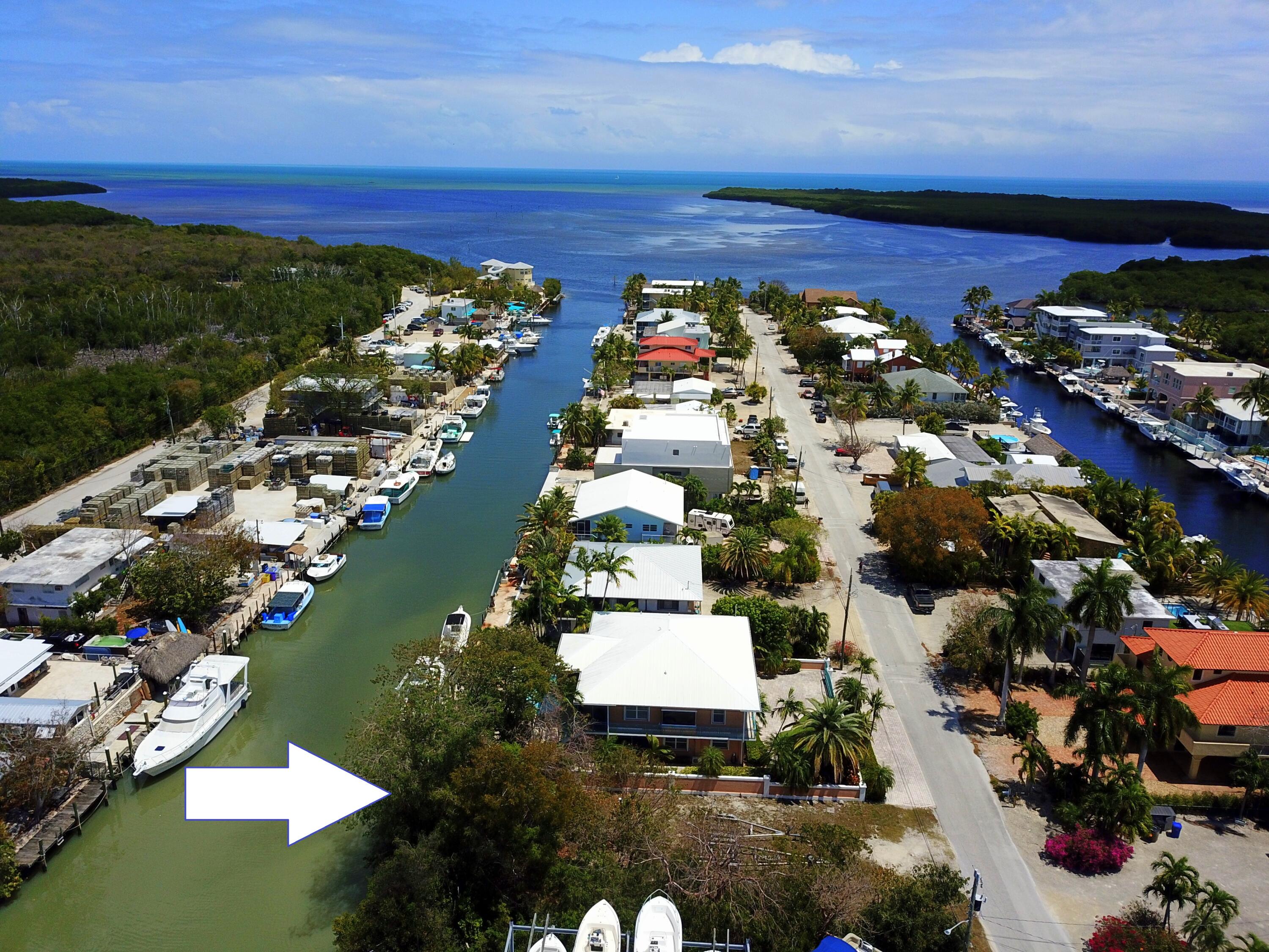 8 S Exuma Road Property Photo