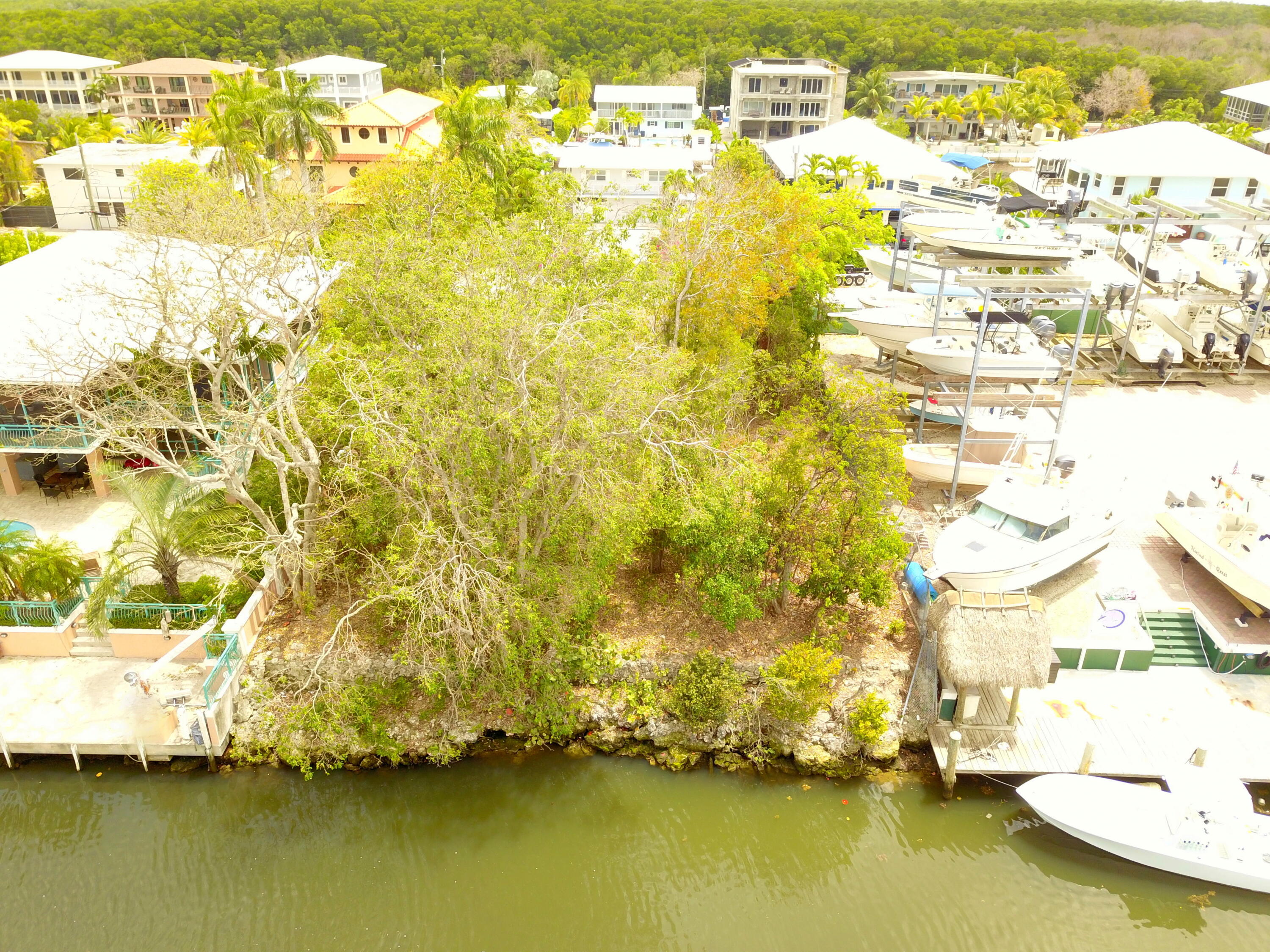 8 S Exuma Road Property Photo 8