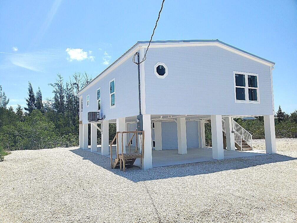 27057 Angelfish Road Property Photo 5
