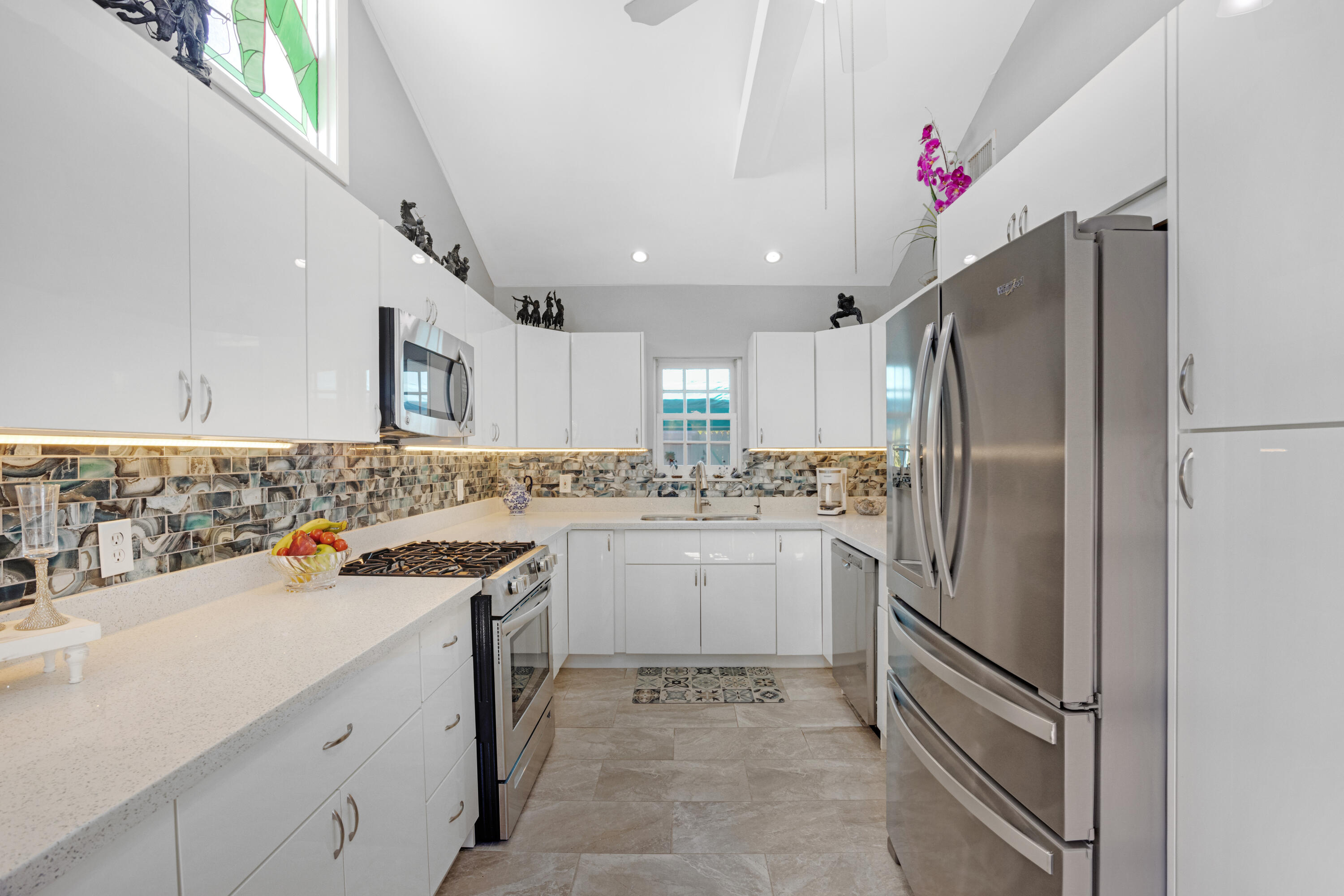 1501 Rose Street Property Photo 11