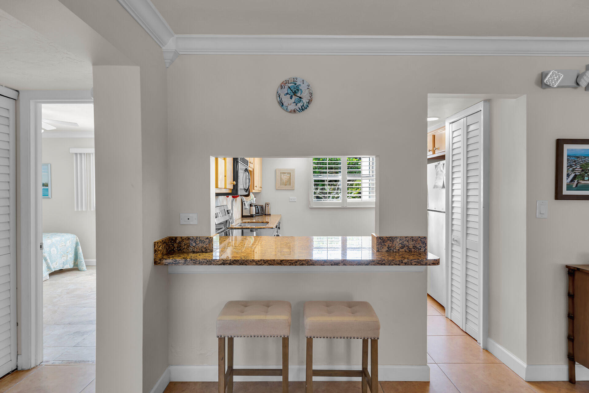 601 W Ocean Drive, 203a Property Photo 17
