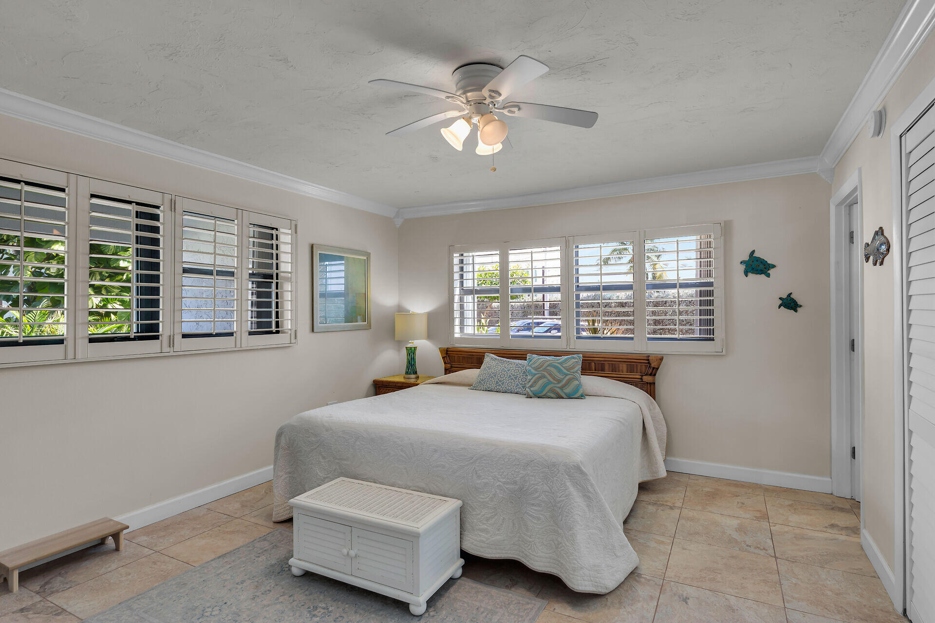 601 W Ocean Drive, 203a Property Photo 19