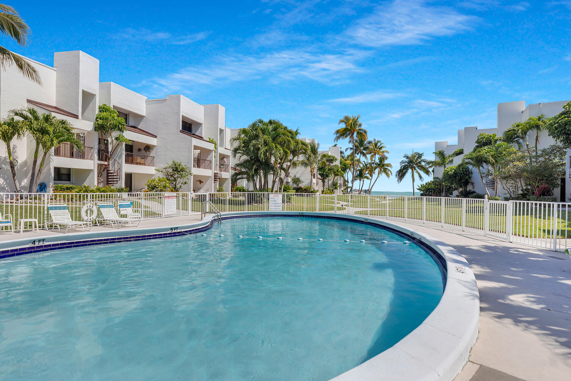 601 W Ocean Drive, 203a Property Photo 29