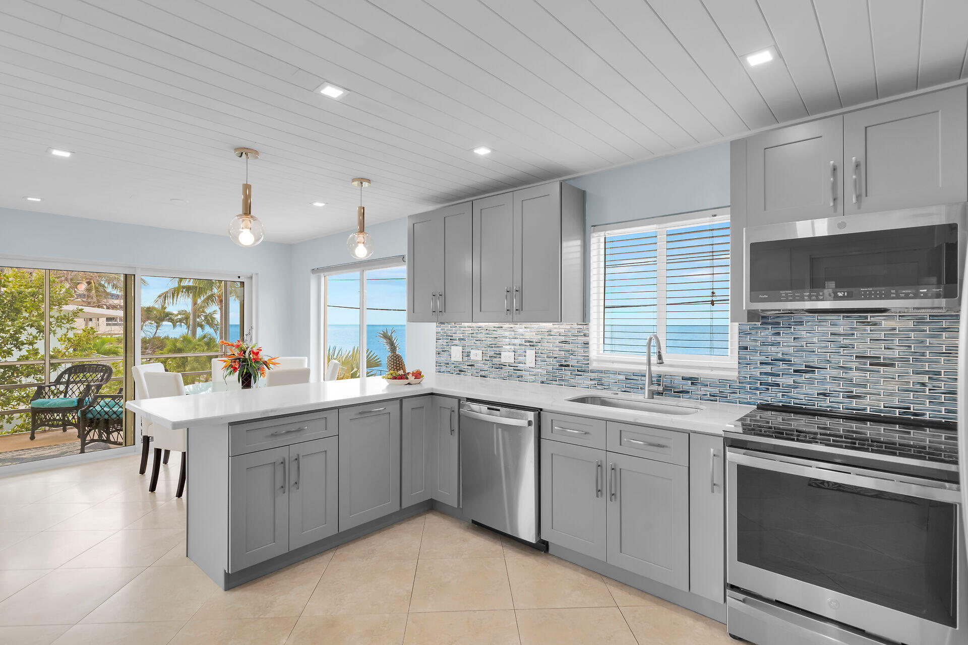 137 Ocean Lane Property Photo 16