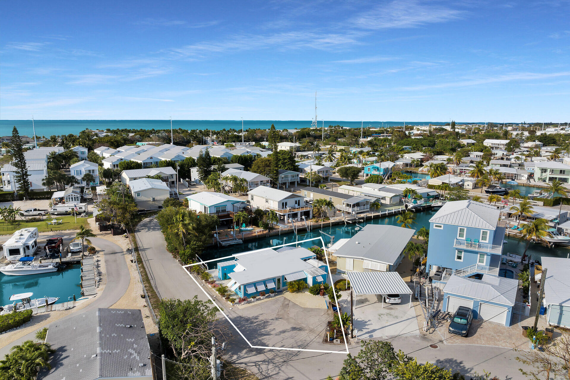 800 James Avenue Property Photo 1