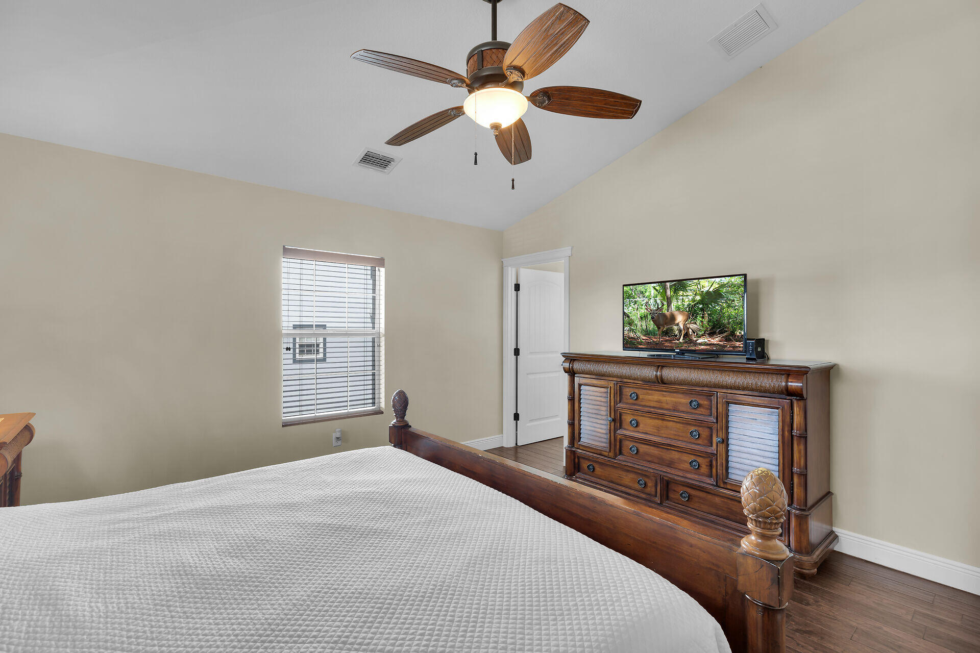 27415 Barbuda Lane Property Photo 33