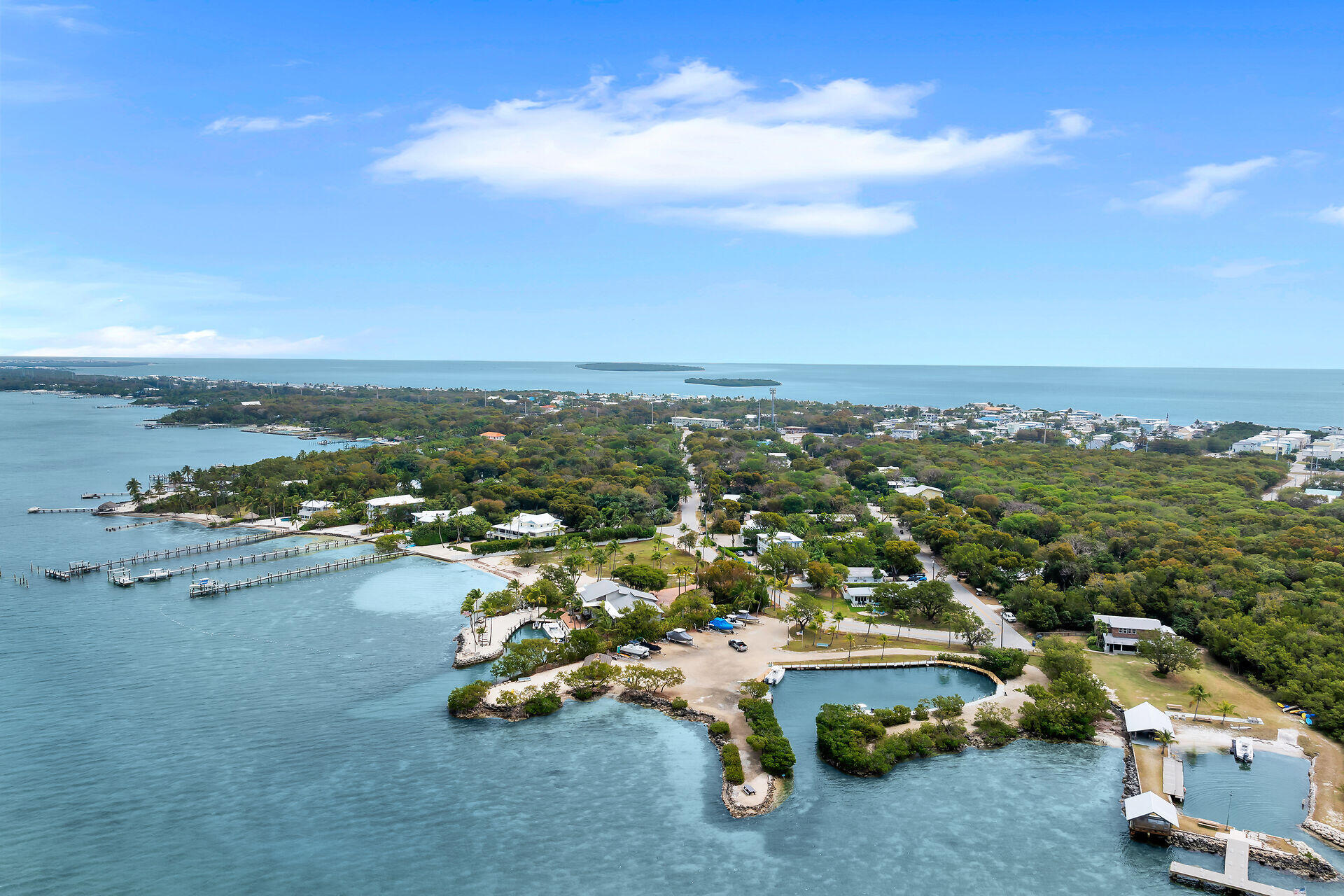 71 N Bay Harbor Drive Property Photo 3