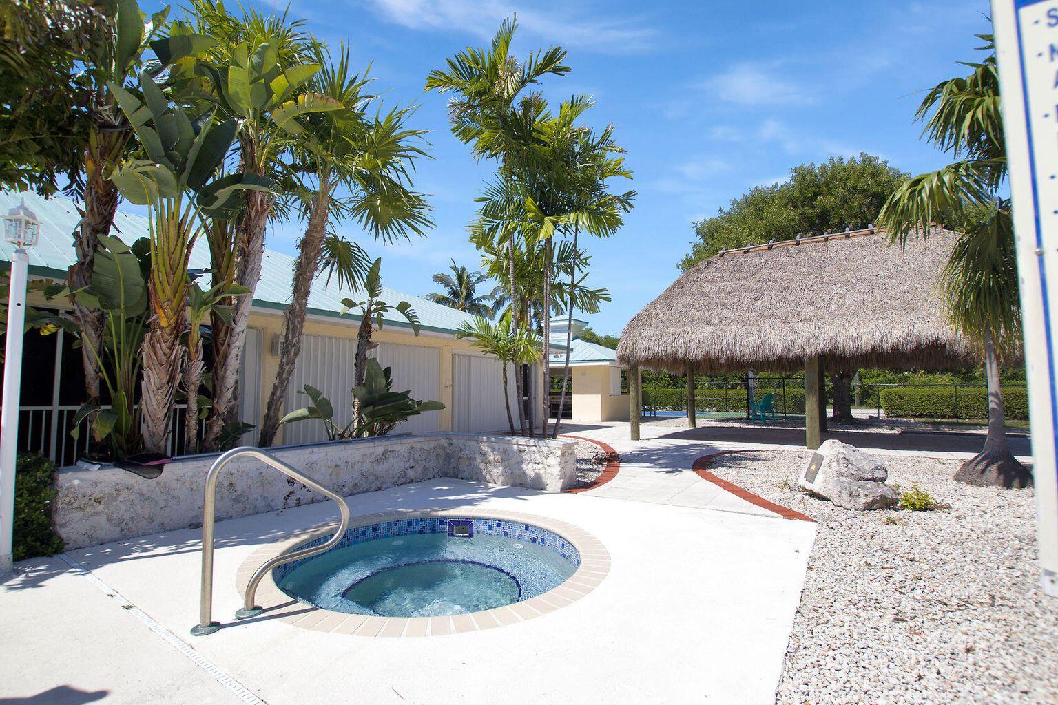 138 S Bahama Drive Property Photo 12