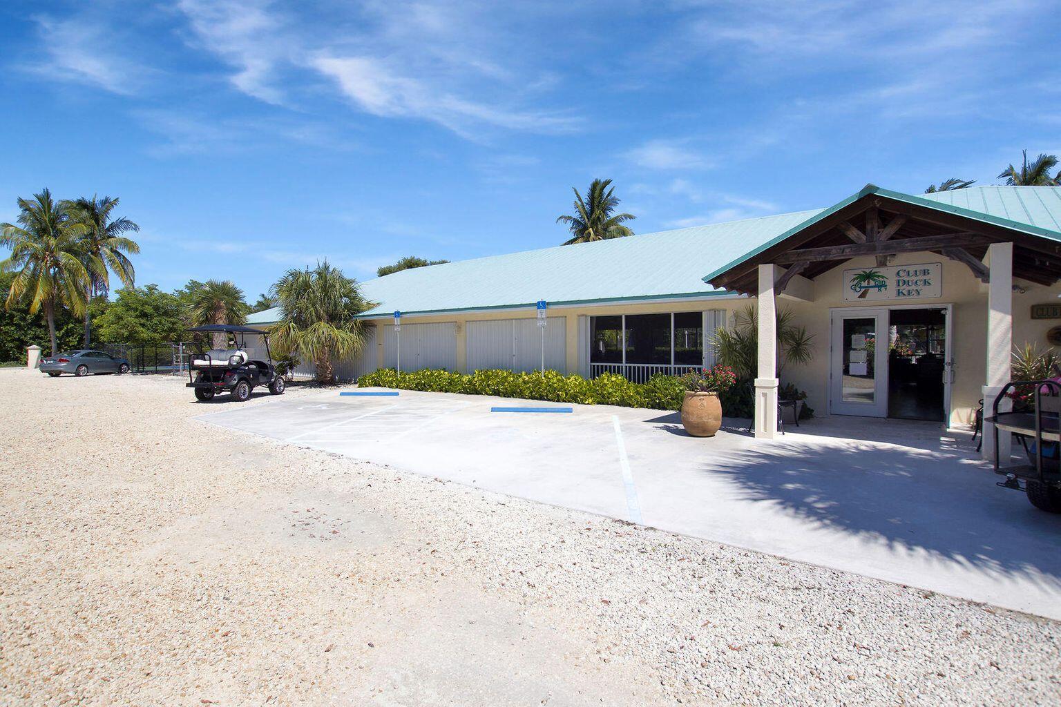 138 S Bahama Drive Property Photo 17