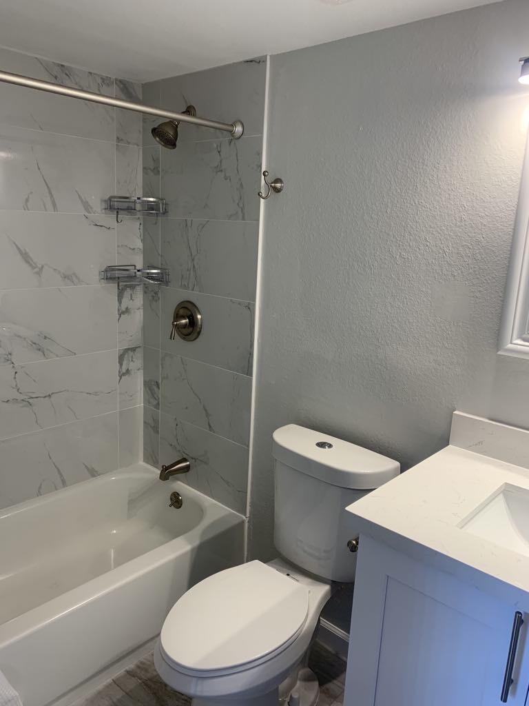3930 S Roosevelt Boulevard, N304 Property Photo 5