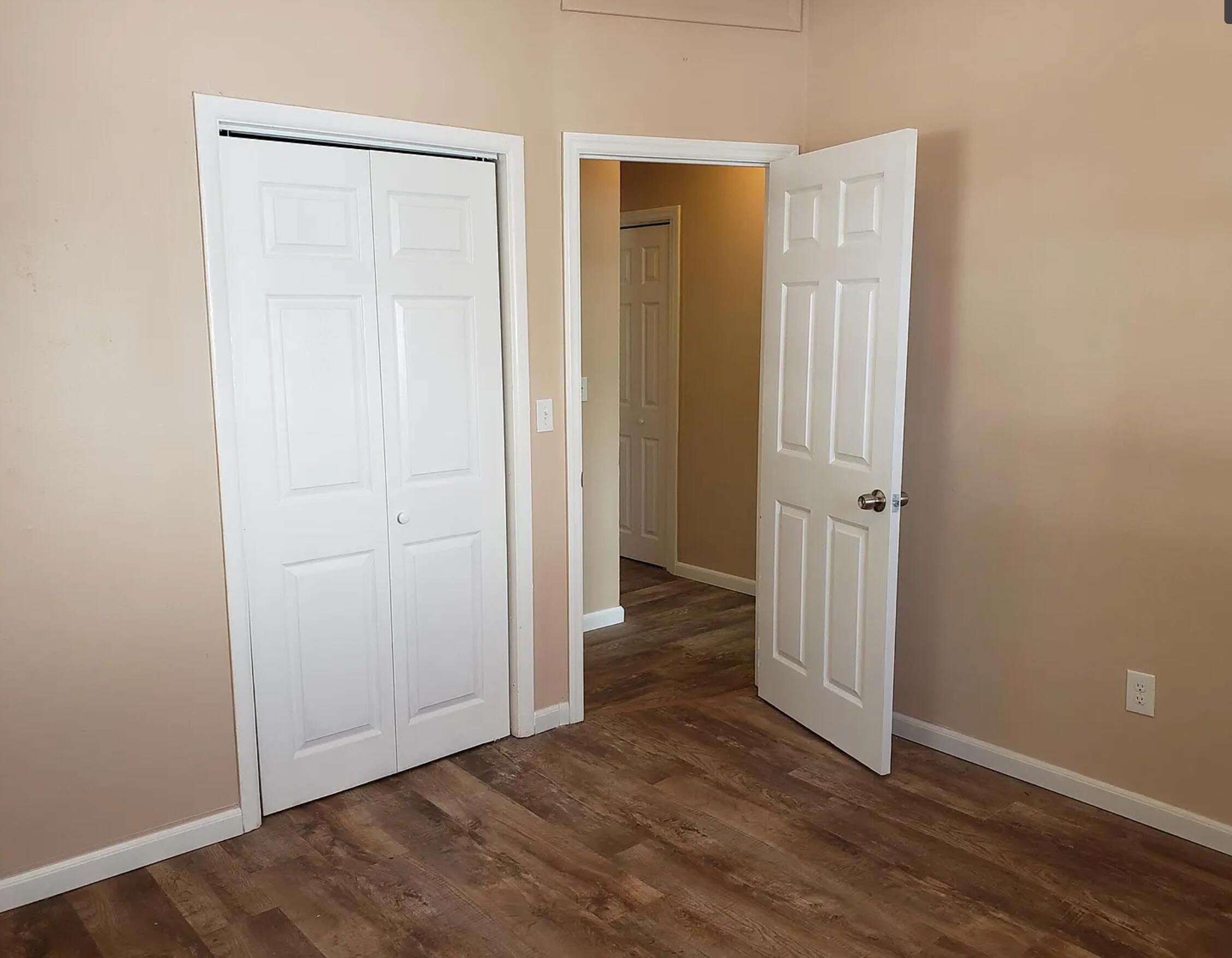 1916 Seidenberg Avenue Property Photo 3