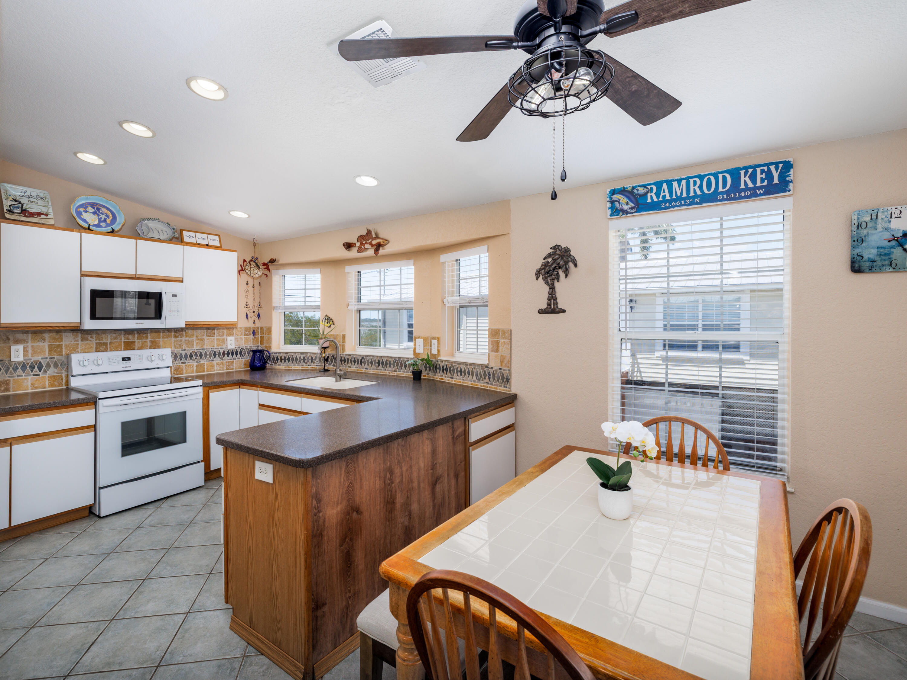 873 Indies Road Property Photo 8