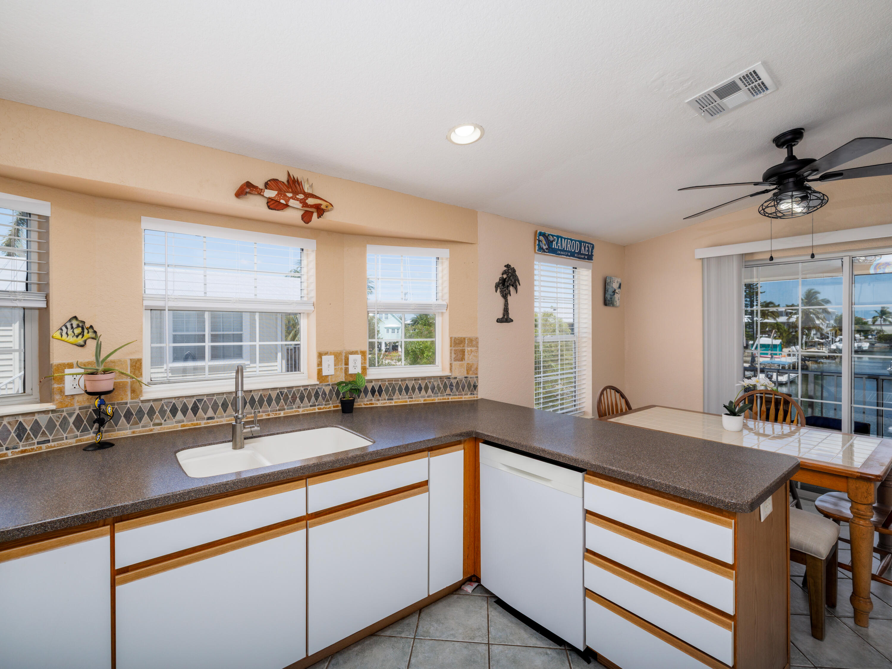 873 Indies Road Property Photo 11
