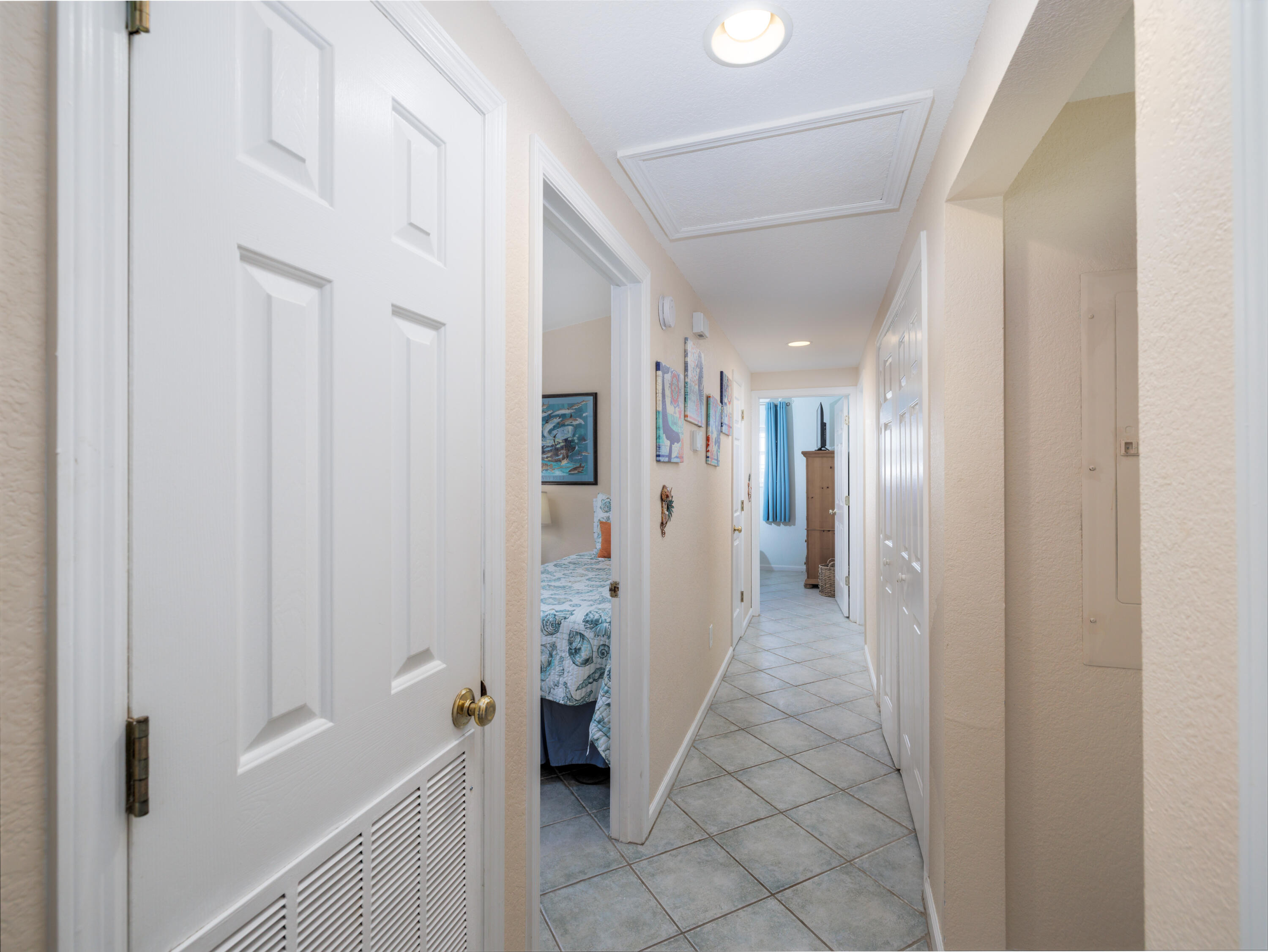 873 Indies Road Property Photo 12