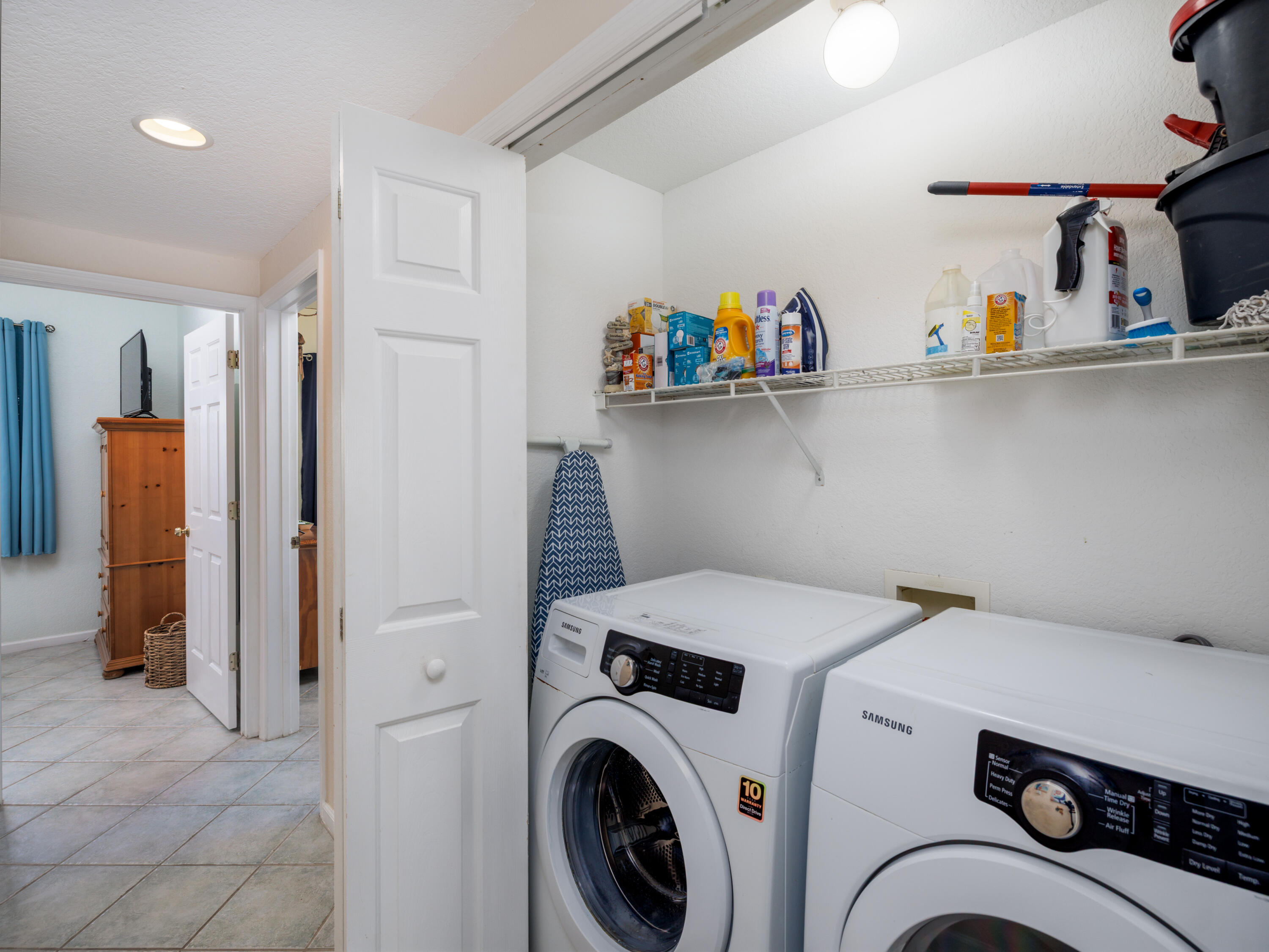 873 Indies Road Property Photo 13