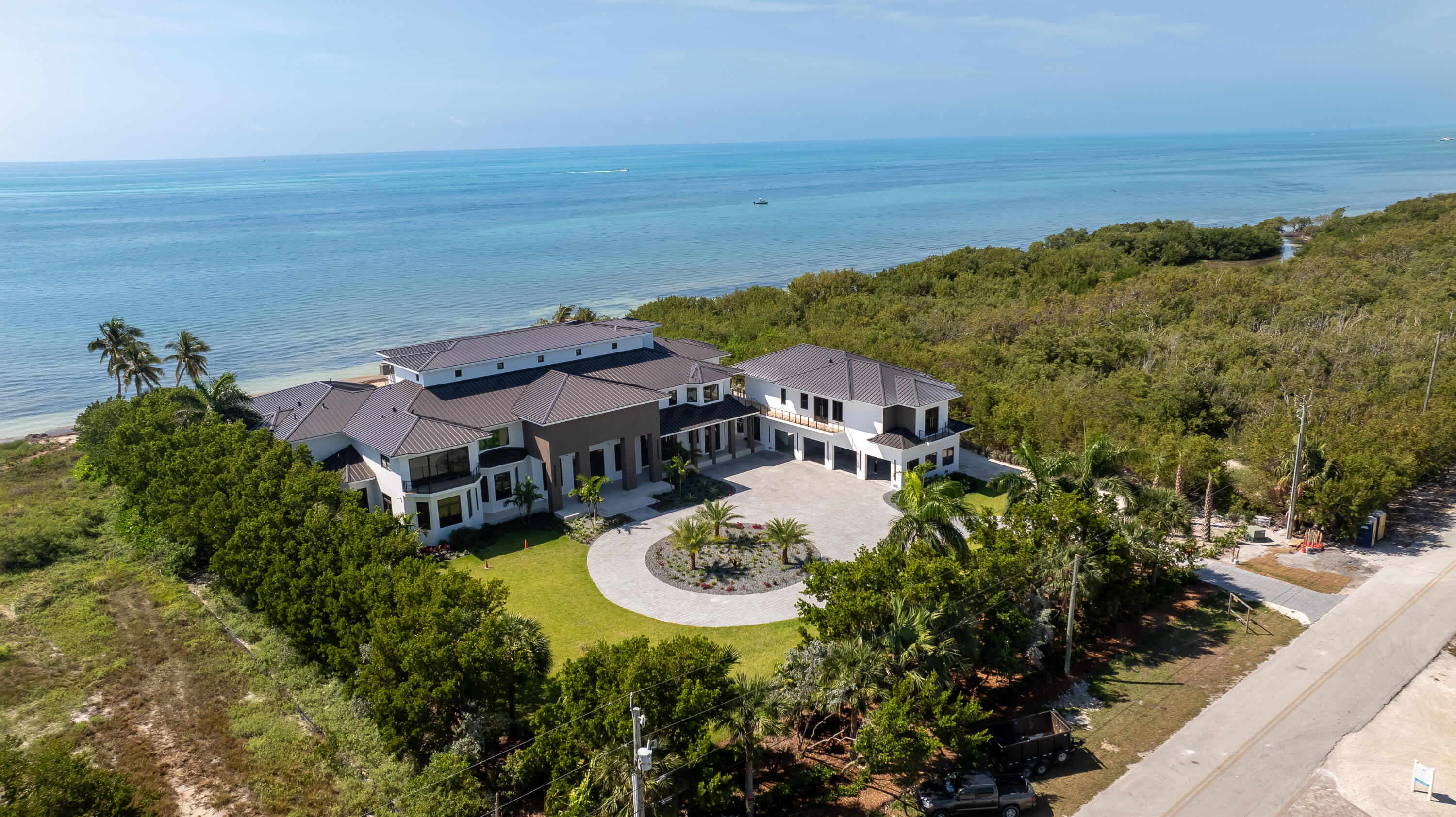 2405 Coco Plum Drive Property Photo 4