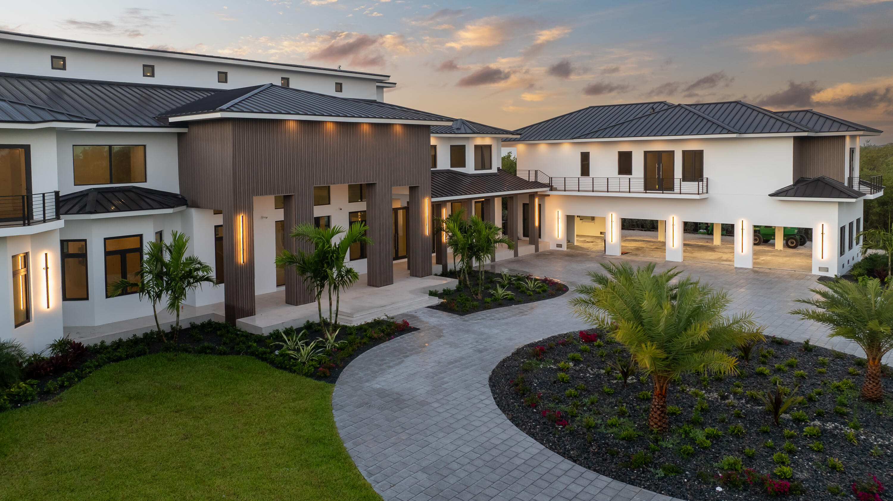 2405 Coco Plum Drive Property Photo 14