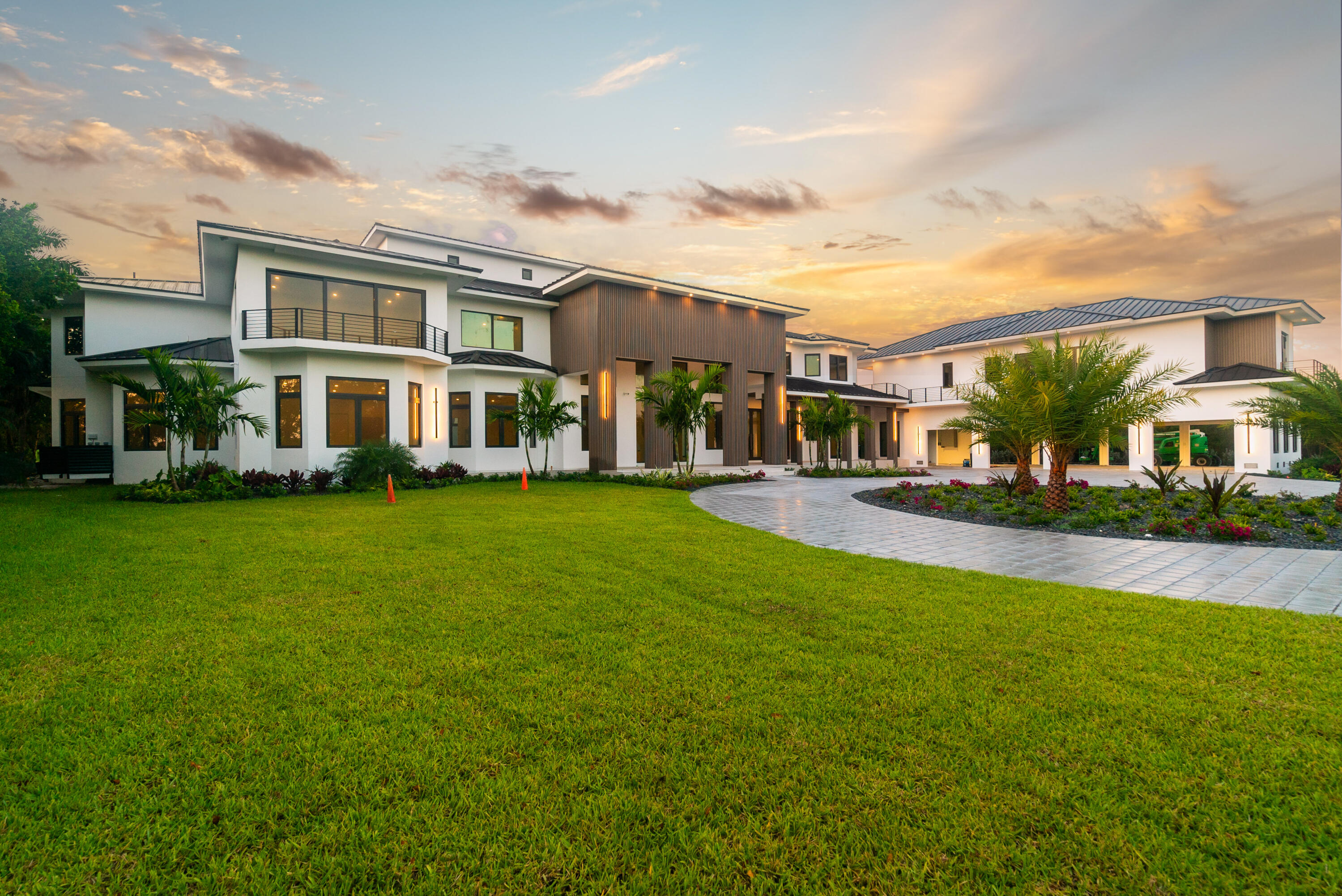 2405 Coco Plum Drive Property Photo 15