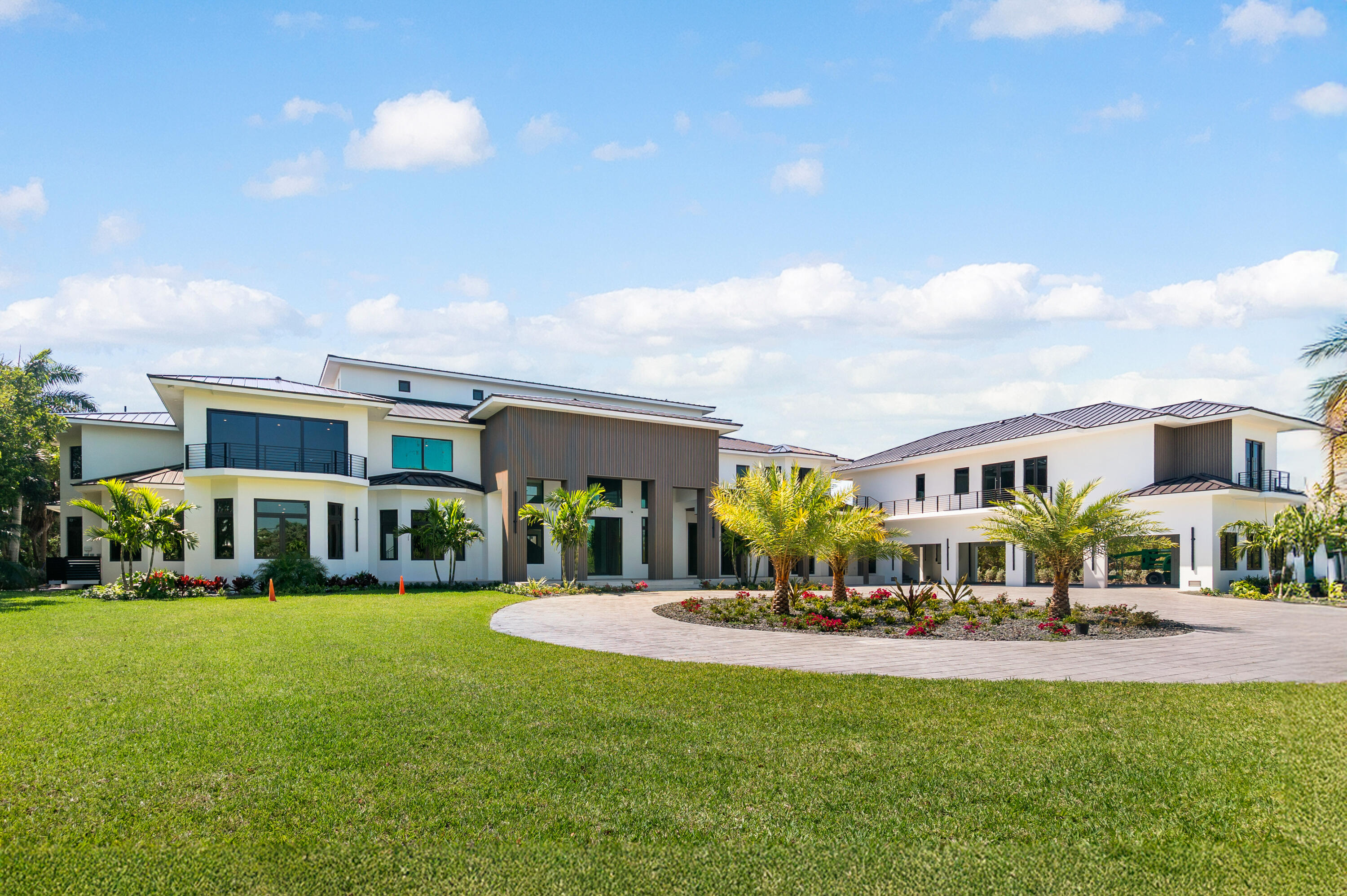 2405 Coco Plum Drive Property Photo 16