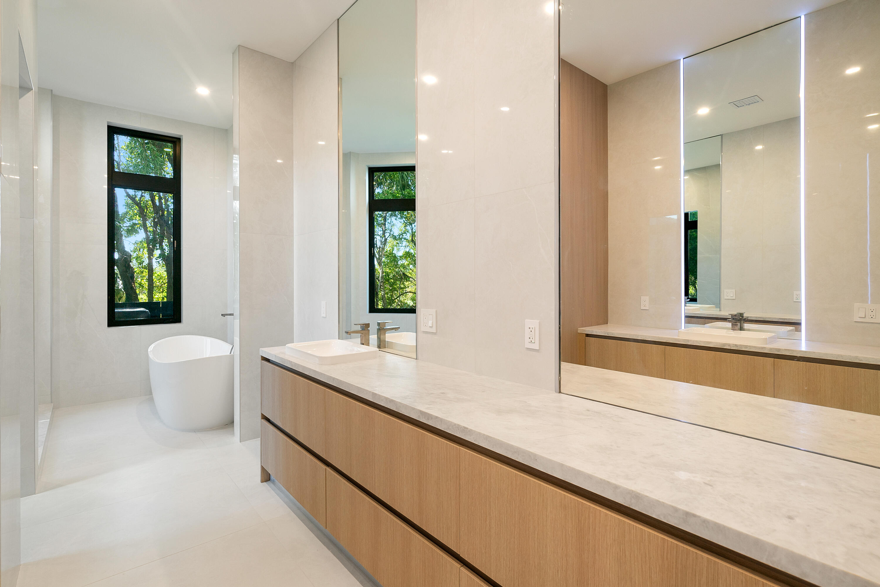 2405 Coco Plum Drive Property Photo 40