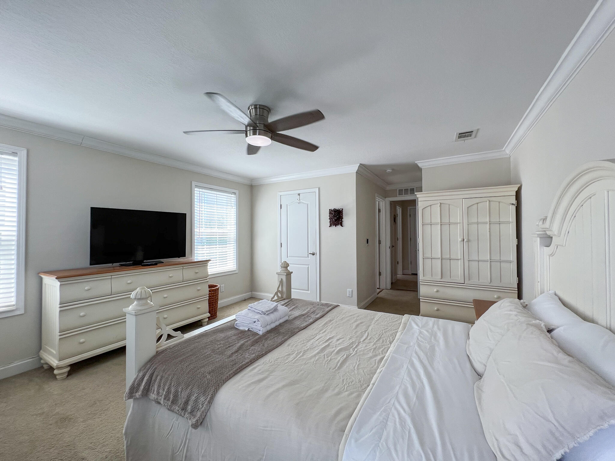 37 Palm Drive Property Photo 12